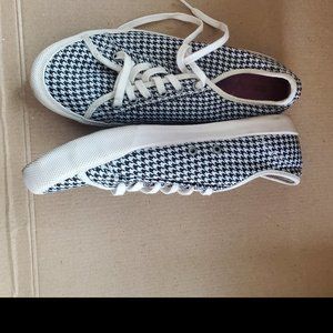 SeaVees navy houndstooth sneakers, sz 7M